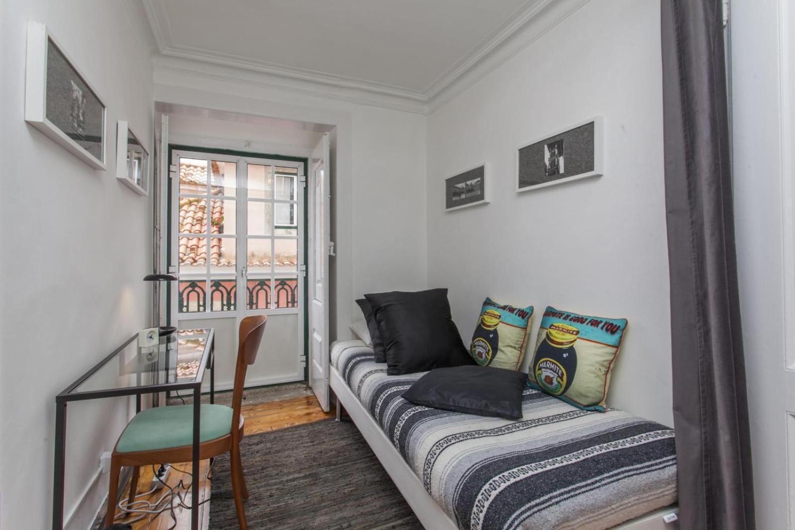 C2 Bairro Alto 18Th Century Beautiful Apartment Lisboa Exterior foto